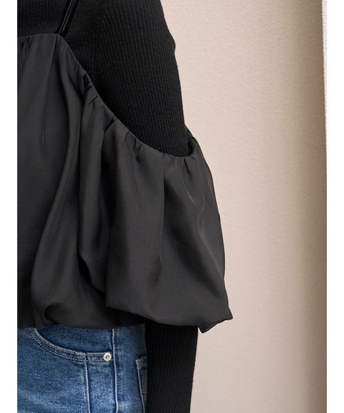 SNIDEL（スナイデル）の「オフショルレイヤードニットプルオーバー（ニット/セーター・レディース・ブラック/ホワイト/グリーン・F）」の7枚目の写真