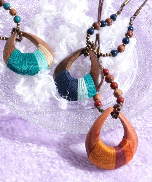 チチカカ(チチカカ)の「糸巻ウッドネックレス(ネックレス・レディース・マスタード/ターコイズブルー/ブルー・FREE)」の11枚目の写真