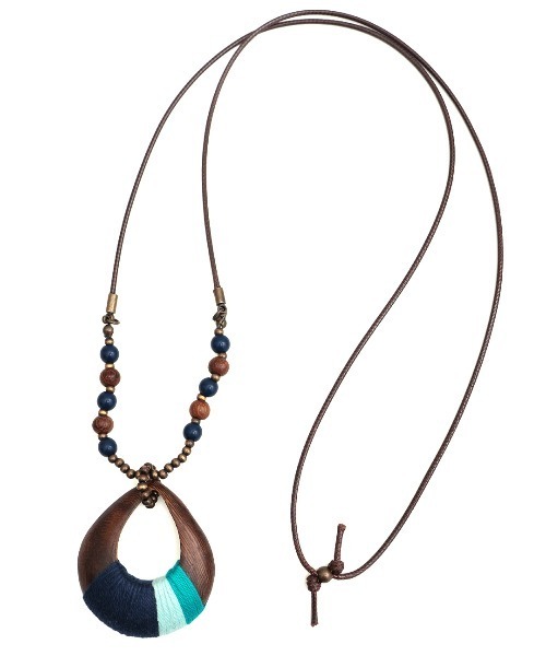 チチカカ(チチカカ)の「糸巻ウッドネックレス(ネックレス・レディース・マスタード/ターコイズブルー/ブルー・FREE)」の13枚目の写真