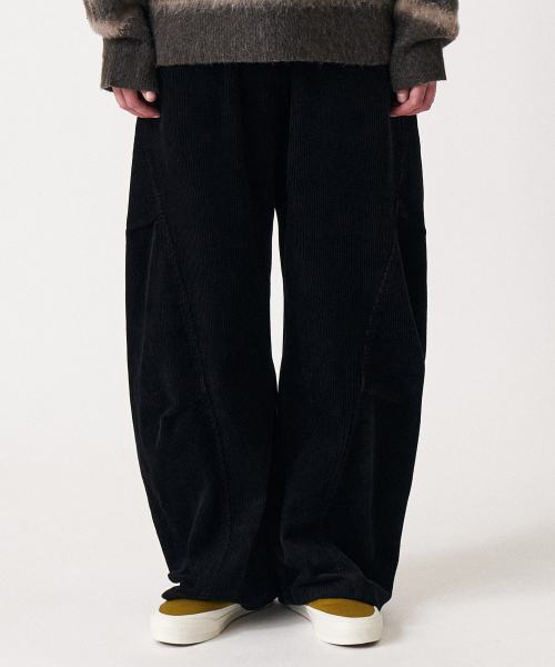 GOLDEN SNSHINE(ゴールデン サンシャイン)の「Corduroy parachute pants_Black(その他パンツ・メンズ・その他・MEDIUM/LARGE)」の1枚目の写真