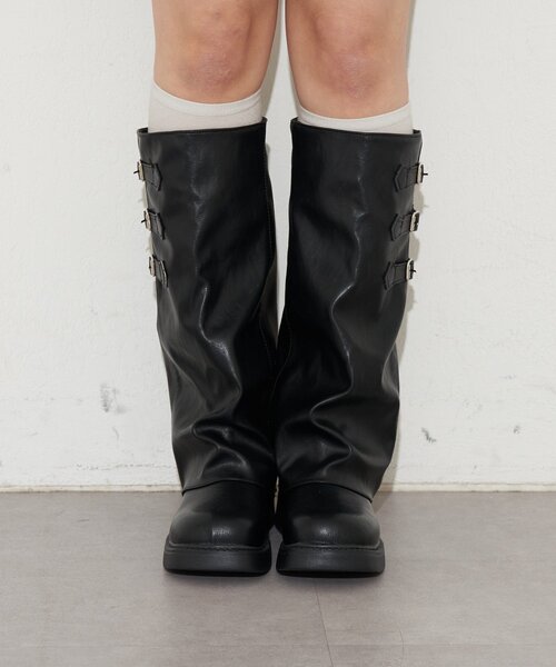CIAOPANIC（チャオパニック）の「サイドベルトカバーロングブーツ（ブーツ・レディース・ブラック/ブラウン・35/37/39）」の4枚目の写真