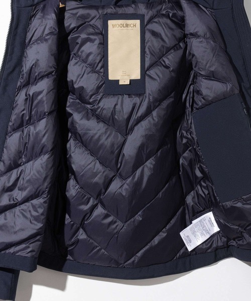 WOOLRICH（ウールリッチ）の「WOOLRICH Firth Parka in Tech Softshell  ウールリッチ ファース パーカ テック ソフトシェル ダウンジャケット（ダウンジャケット/コート・レディース・ネイビー/ブラック/クリーム・X-SMALL/SMALL/MEDIUM/LARGE）」の18枚目の写真