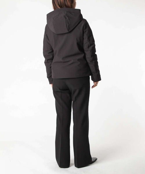 WOOLRICH（ウールリッチ）の「WOOLRICH Firth Parka in Tech Softshell  ウールリッチ ファース パーカ テック ソフトシェル ダウンジャケット（ダウンジャケット/コート・レディース・ネイビー/ブラック/クリーム・X-SMALL/SMALL/MEDIUM/LARGE）」の8枚目の写真