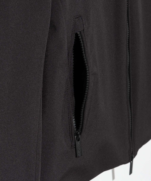 WOOLRICH（ウールリッチ）の「WOOLRICH Firth Parka in Tech Softshell  ウールリッチ ファース パーカ テック ソフトシェル ダウンジャケット（ダウンジャケット/コート・レディース・ネイビー/ブラック/クリーム・X-SMALL/SMALL/MEDIUM/LARGE）」の13枚目の写真