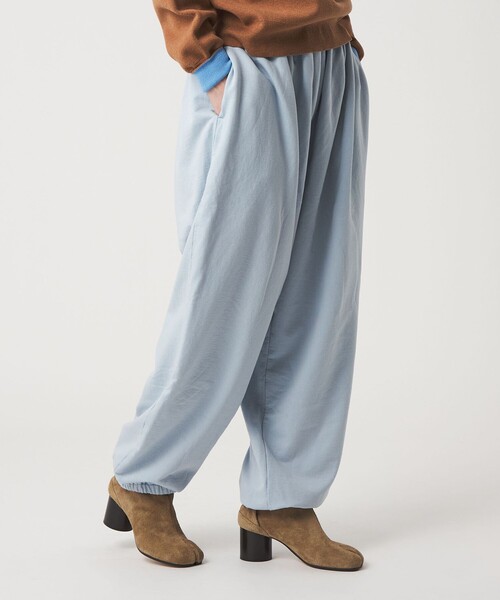 6(ロク)の「<6(ROKU)>コットンウラケ ギャザーパンツ 26SS(スウェットパンツ・レディース・ライトブルー・36/38)」の4枚目の写真