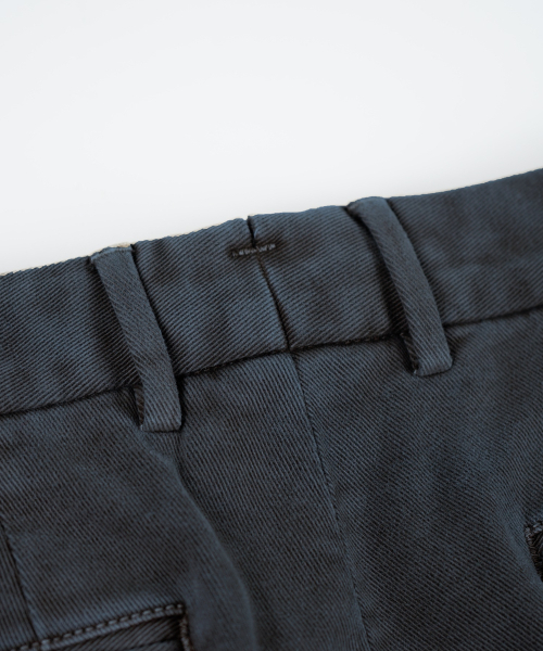BIRBANTE（ビルバンテ）の「ソンドリオ ストレッチツイルパンツ - ブルーグレー（その他パンツ・メンズ・ブルー・SMALL/MEDIUM/LARGE/X-LARGE）」の4枚目の写真