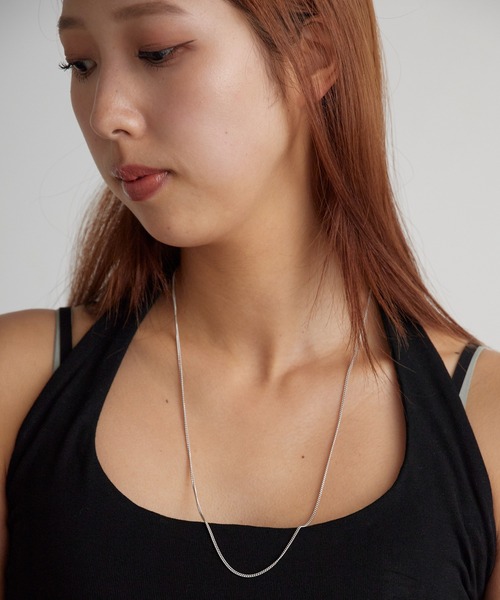 TOM WOOD（トムウッド）の「TOM WOOD / トムウッド Curb Chain Slim シルバー925 ネックレス 2026年春夏（ネックレス・メンズ・シルバー・24.5）」の3枚目の写真