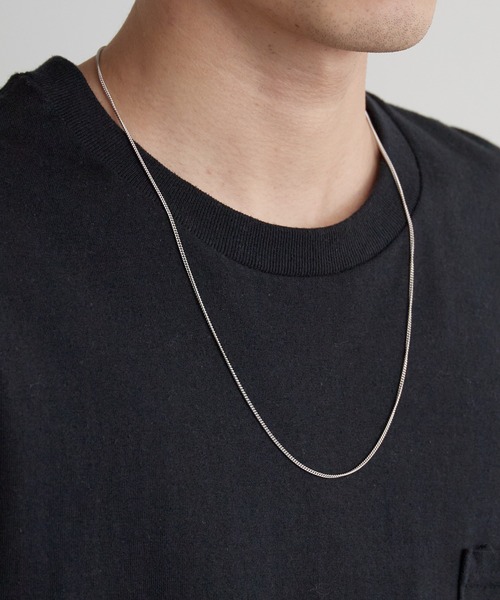 TOM WOOD（トムウッド）の「TOM WOOD / トムウッド Curb Chain Slim シルバー925 ネックレス 2026年春夏（ネックレス・メンズ・シルバー・24.5）」の6枚目の写真