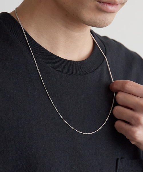 TOM WOOD（トムウッド）の「TOM WOOD / トムウッド Curb Chain Slim シルバー925 ネックレス 2026年春夏（ネックレス・メンズ・シルバー・24.5）」の7枚目の写真