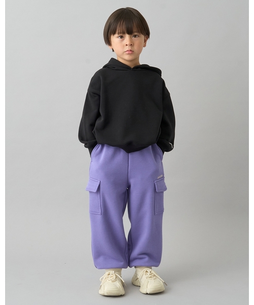 b・ROOM（ビールーム）の「【デイリースタンダードウェアシリーズ】【吸水速乾】ぷくっとオーバーサイズのパーカ【子供服】【キッズ】【男の子】【女の子】（パーカー・キッズ・ダークブラウン/オフホワイト/ライトピンク/ブルーグレー/ブラック/トップグレー/パープル・130cm/100cm/120cm/140cm/150cm/110cm）」の13枚目の写真