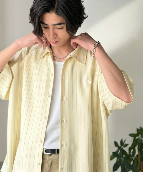 Java(ジャバ)の「《JaVaジャバコラボ》羽織りとしても重宝する、汎用性の高さが魅力!刺繍入り ヘリンボーン織ストライプ柄 オーバーサイズ半袖シャツ(シャツ/ブラウス・メンズ・イエロー/サックスブルー/オフホワイト/チャコールグレー・SMALL/MEDIUM/LARGE)」の15枚目の写真