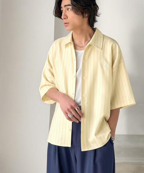 Java(ジャバ)の「《JaVaジャバコラボ》羽織りとしても重宝する、汎用性の高さが魅力!刺繍入り ヘリンボーン織ストライプ柄 オーバーサイズ半袖シャツ(シャツ/ブラウス・メンズ・イエロー/サックスブルー/オフホワイト/チャコールグレー・SMALL/MEDIUM/LARGE)」の16枚目の写真