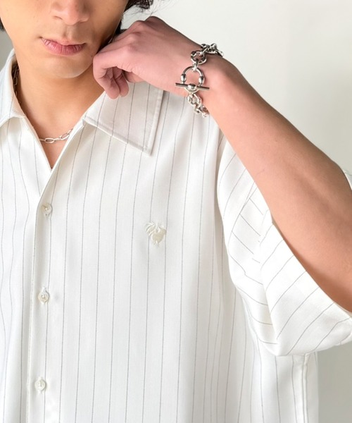 Java(ジャバ)の「《JaVaジャバコラボ》羽織りとしても重宝する、汎用性の高さが魅力!刺繍入り ヘリンボーン織ストライプ柄 オーバーサイズ半袖シャツ(シャツ/ブラウス・メンズ・イエロー/サックスブルー/オフホワイト/チャコールグレー・SMALL/MEDIUM/LARGE)」の19枚目の写真