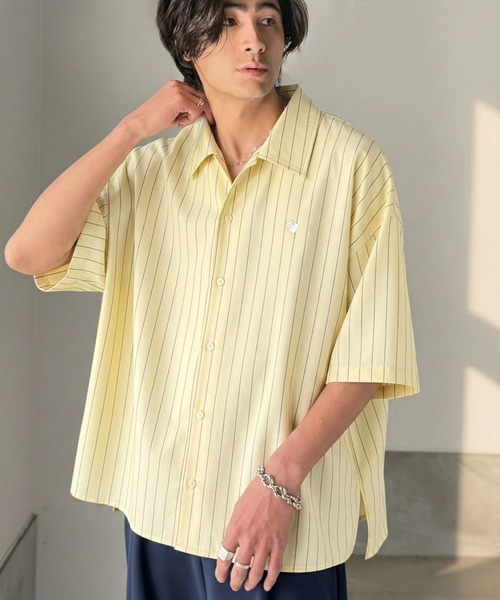 Java(ジャバ)の「《JaVaジャバコラボ》羽織りとしても重宝する、汎用性の高さが魅力!刺繍入り ヘリンボーン織ストライプ柄 オーバーサイズ半袖シャツ(シャツ/ブラウス・メンズ・イエロー/サックスブルー/オフホワイト/チャコールグレー・SMALL/MEDIUM/LARGE)」の12枚目の写真
