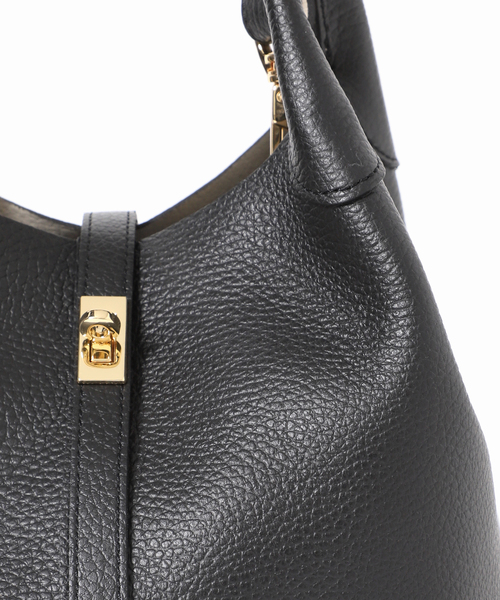 VIOLAd'ORO（ヴィオラドーロ）の「《WEB限定 / 追加》VIOLAd’ORO/ヴィオラドーロ TRERO BELT BAG（ハンドバッグ・レディース・ブラック・FREE）」の17枚目の写真