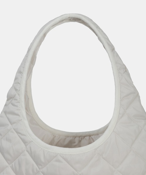 LAVENHAM（ラベンハム）の「Quilted Round Bag Unisex / キルテッド ラウンド バッグ ユニセックス（ショルダーバッグ・レディース・オフホワイト/ブラウン・ONE SIZE）」の12枚目の写真