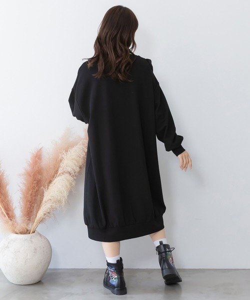 553278：箔プリントシャンデリア フリル裏毛ワンピース（ワンピース