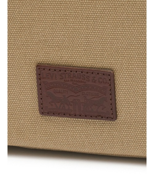 Levi's（リーバイス）の「Levi's/リーバイス ヘリテージ ミディアム トートバッグ（トートバッグ・レディース・ベージュ・OS）」の9枚目の写真