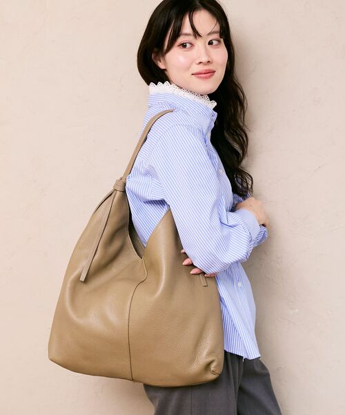 le.coeur blanc（ルクールブラン）の「MILLELA FIRENZE ホーボーショルダーバッグ（ショルダーバッグ・レディース・グレイッシュベージュ/ブラック・FREE）」の3枚目の写真