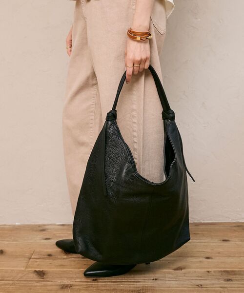 le.coeur blanc（ルクールブラン）の「MILLELA FIRENZE ホーボーショルダーバッグ（ショルダーバッグ・レディース・グレイッシュベージュ/ブラック・FREE）」の8枚目の写真