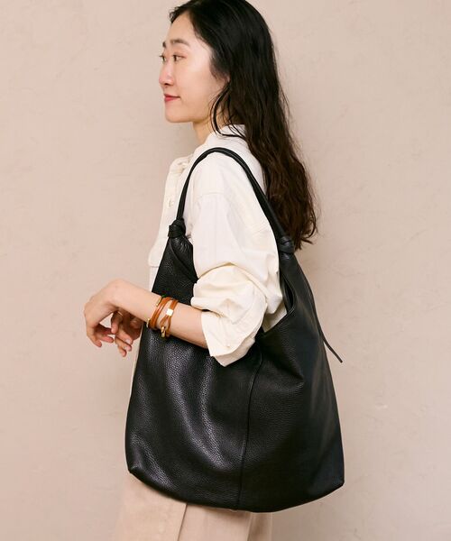 le.coeur blanc（ルクールブラン）の「MILLELA FIRENZE ホーボーショルダーバッグ（ショルダーバッグ・レディース・グレイッシュベージュ/ブラック・FREE）」の9枚目の写真