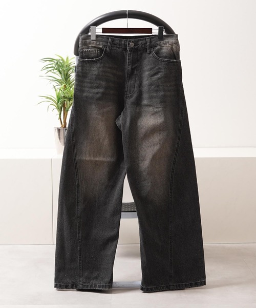 1111clothing(ワンフォークロージング)の「デニム バギー カーブパンツ / Denim Baggy Curve Pants(デニムパンツ・メンズ・インディゴブルー/ブラック・L/M)」の4枚目の写真