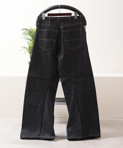 1111clothing(ワンフォークロージング)の「デニム バギー カーブパンツ / Denim Baggy Curve Pants(デニムパンツ・メンズ・インディゴブルー/ブラック・L/M)」の7枚目の写真