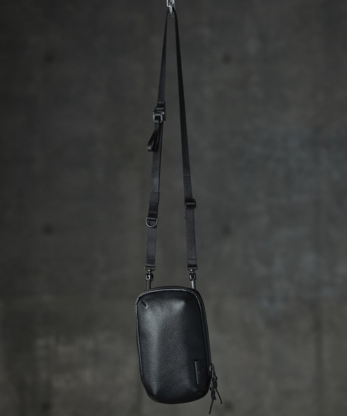 WEXLEY(ウェクスレイ)の「WEXLEY / VERTICAL SLING Japan Limited Edition(ショルダーバッグ・メンズ・ブラック・FREE)」の2枚目の写真