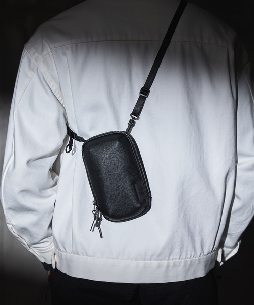 WEXLEY(ウェクスレイ)の「WEXLEY / VERTICAL SLING Japan Limited Edition(ショルダーバッグ・メンズ・ブラック・FREE)」の10枚目の写真