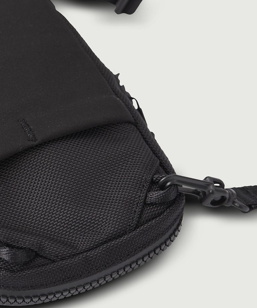 WEXLEY(ウェクスレイ)の「WEXLEY / VERTICAL SLING Japan Limited Edition(ショルダーバッグ・メンズ・ブラック・FREE)」の17枚目の写真