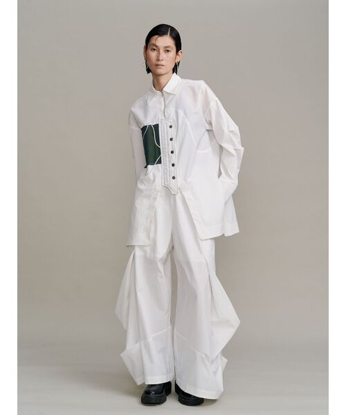 UN3D.(アンスリード)の「ART DOCKING SH / アートドッキングシャツ(シャツ/ブラウス・レディース・ホワイト/ブラック/カーキ・36/38)」の16枚目の写真