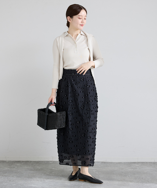 IENA（イエナ）の「フラワージャガードタックスカート（スカート・レディース・ブラック/ホワイト・36/38）」の3枚目の写真