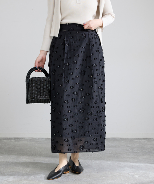 IENA（イエナ）の「フラワージャガードタックスカート（スカート・レディース・ブラック/ホワイト・36/38）」の9枚目の写真