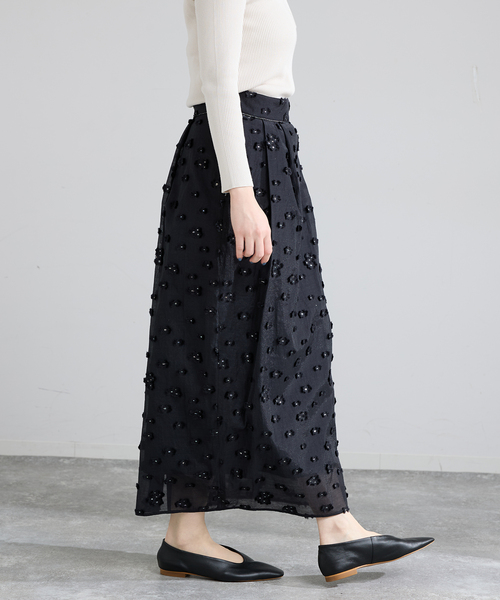 IENA（イエナ）の「フラワージャガードタックスカート（スカート・レディース・ブラック/ホワイト・36/38）」の11枚目の写真