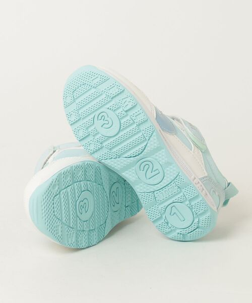 IFME(イフミー)の「KIDS|IFME きらめき ハート ソリッドラバースニーカー(スニーカー・キッズ・サックスブルー/ピンク・15.0cm/15.5cm/16.0cm/16.5cm/17.0cm/17.5cm/18.0cm/18.5cm/19.0cm/19.5cm/20.0cm/20.5cm/21.0cm)」の20枚目の写真