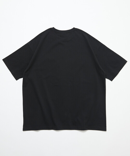 FREAK'S STORE(フリークスストア)の「限定展開 STORATECH/ストラテック ビッグシルエット ワンポイントロゴ Tシャツ/抗菌/防臭/制菌/UVカット/接触冷感/吸水速乾(Tシャツ/カットソー・メンズ・グレイッシュベージュ/ホワイト/ブラック/スミクロ/ブラック系その他・SMALL/X-LARGE/LARGE/MEDIUM)」の7枚目の写真