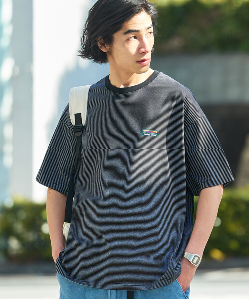 FREAK'S STORE(フリークスストア)の「限定展開 STORATECH/ストラテック ビッグシルエット ワンポイントロゴ Tシャツ/抗菌/防臭/制菌/UVカット/接触冷感/吸水速乾(Tシャツ/カットソー・メンズ・グレイッシュベージュ/ホワイト/ブラック/スミクロ/ブラック系その他・SMALL/X-LARGE/LARGE/MEDIUM)」の4枚目の写真
