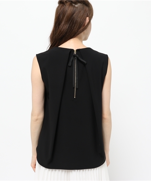 Rose Tiara（ローズティアラ）の「トレンドのセットアップスタイルが叶う二重織ノースリーブブラウス（シャツ/ブラウス・レディース・ブラック/ベージュ・38/46/42）」の5枚目の写真