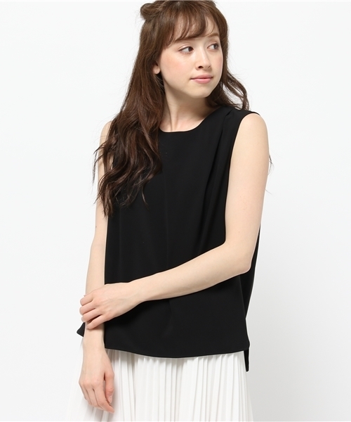 Rose Tiara（ローズティアラ）の「トレンドのセットアップスタイルが叶う二重織ノースリーブブラウス（シャツ/ブラウス・レディース・ブラック/ベージュ・38/46/42）」の10枚目の写真