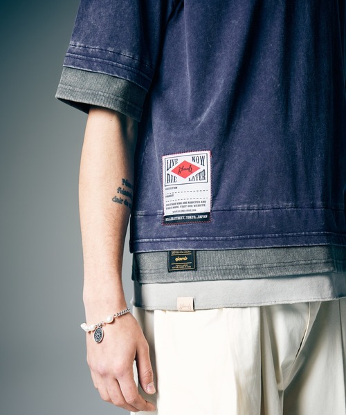 glamb（グラム）の「Tri Layered Cutsew / トライレイヤードカットソー（Tシャツ/カットソー・メンズ・ブラック/ネイビー/レッド・S/M/L）」の13枚目の写真