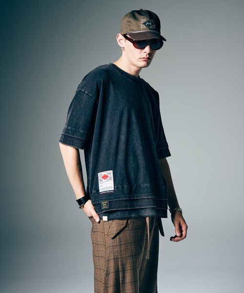 glamb（グラム）の「Tri Layered Cutsew / トライレイヤードカットソー（Tシャツ/カットソー・メンズ・ブラック/ネイビー/レッド・S/M/L）」の10枚目の写真