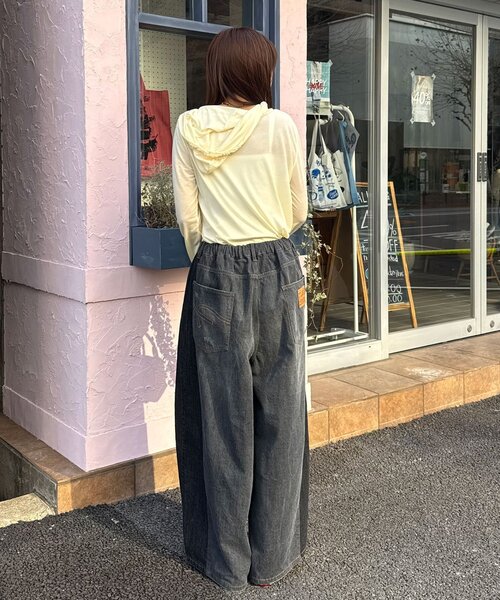 CIAOPANIC（チャオパニック）の「【cian denim/シアンデニム】切替スーパーワイドバルーンデニムパンツ（デニムパンツ・レディース・ブルー/グレー/ブラック・MEDIUM/SMALL）」の9枚目の写真