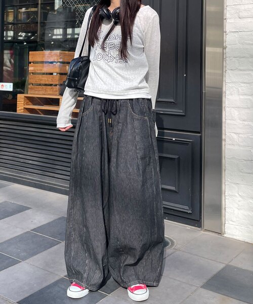 CIAOPANIC(チャオパニック)の「【cian denim/シアンデニム】切替スーパーワイドバルーンデニムパンツ(デニムパンツ・レディース・ブルー/グレー/ブラック/ネイビー/ホワイト/ブラウン・MEDIUM/SMALL/X-SMALL)」の18枚目の写真