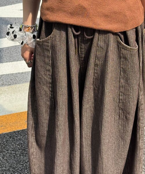 CIAOPANIC(チャオパニック)の「【cian denim/シアンデニム】切替スーパーワイドバルーンデニムパンツ(デニムパンツ・レディース・ブルー/グレー/ブラック/ネイビー/ホワイト/ブラウン・MEDIUM/SMALL/X-SMALL)」の21枚目の写真