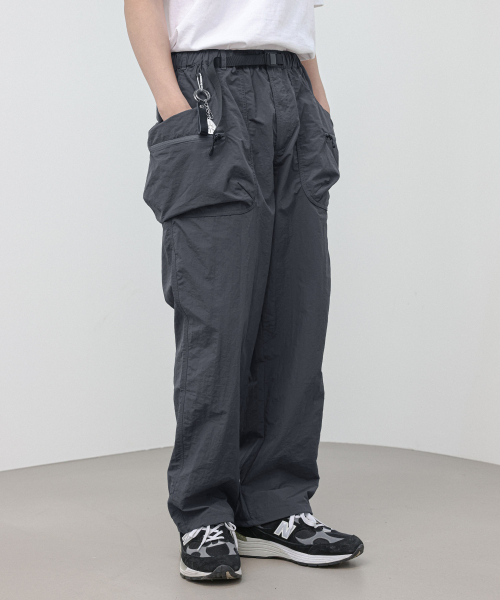 MODERMENT（モダーメント）の「[ナイロン] ベルト付きテックカーゴストリングパンツ [チャコール]（スウェットパンツ・レディース・その他・MEDIUM/LARGE/X-LARGE）」の3枚目の写真