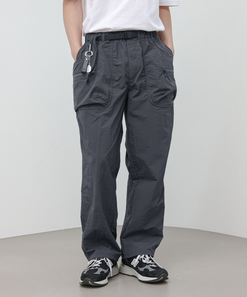 MODERMENT（モダーメント）の「[ナイロン] ベルト付きテックカーゴストリングパンツ [チャコール]（スウェットパンツ・レディース・その他・MEDIUM/LARGE/X-LARGE）」の4枚目の写真