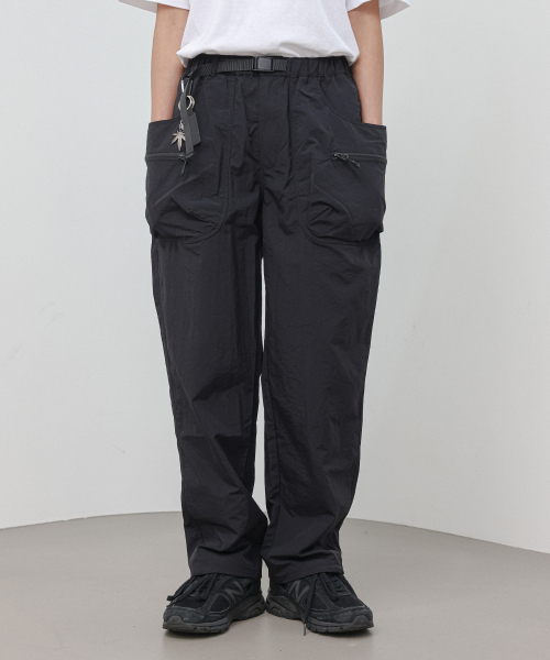 MODERMENT（モダーメント）の「[ナイロン] ベルト付きテックカーゴストリングパンツ [チャコール]（スウェットパンツ・レディース・その他・MEDIUM/LARGE/X-LARGE）」の8枚目の写真