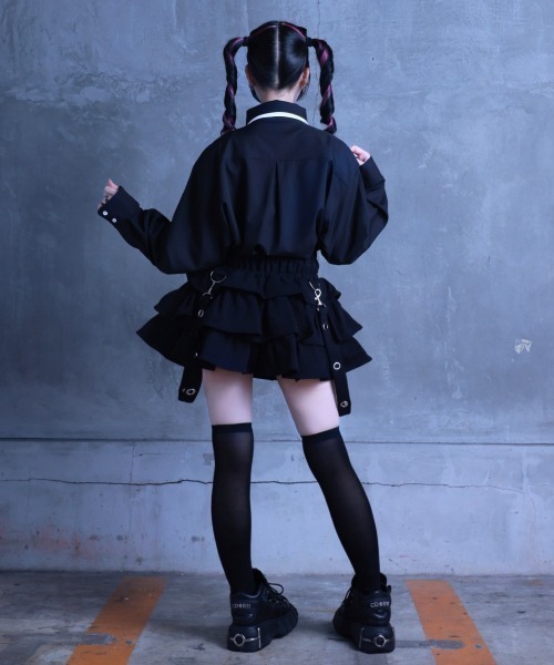 Amilige（アミリージュ）の「エンブレムワッペン刺繍リボン付きシャツ（シャツ/ブラウス・レディース・ホワイト/ブラック・FREE）」の7枚目の写真