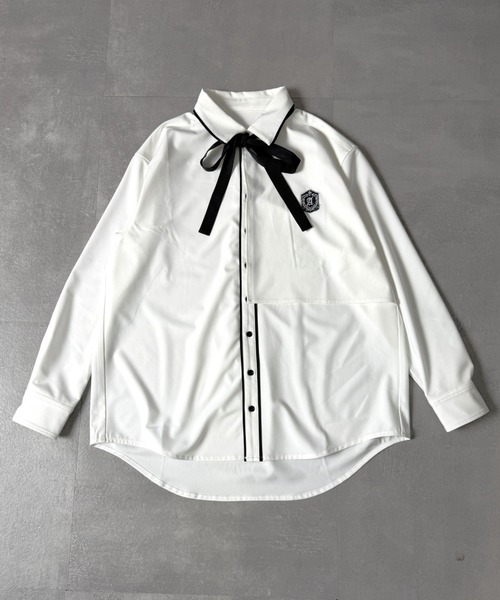 Amilige（アミリージュ）の「エンブレムワッペン刺繍リボン付きシャツ（シャツ/ブラウス・レディース・ホワイト/ブラック・FREE）」の22枚目の写真