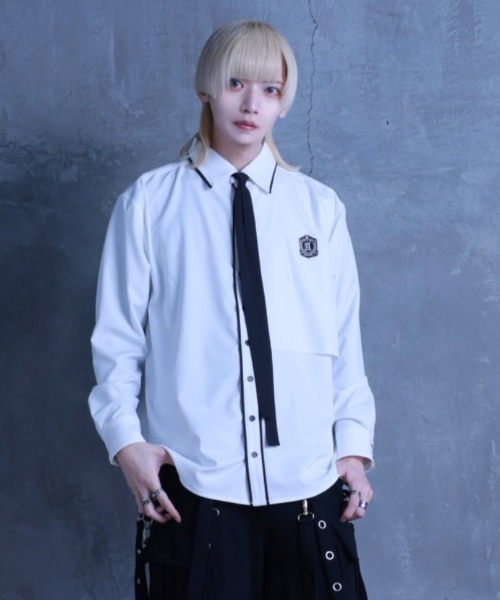 Amilige（アミリージュ）の「エンブレムワッペン刺繍リボン付きシャツ（シャツ/ブラウス・レディース・ホワイト/ブラック・FREE）」の15枚目の写真